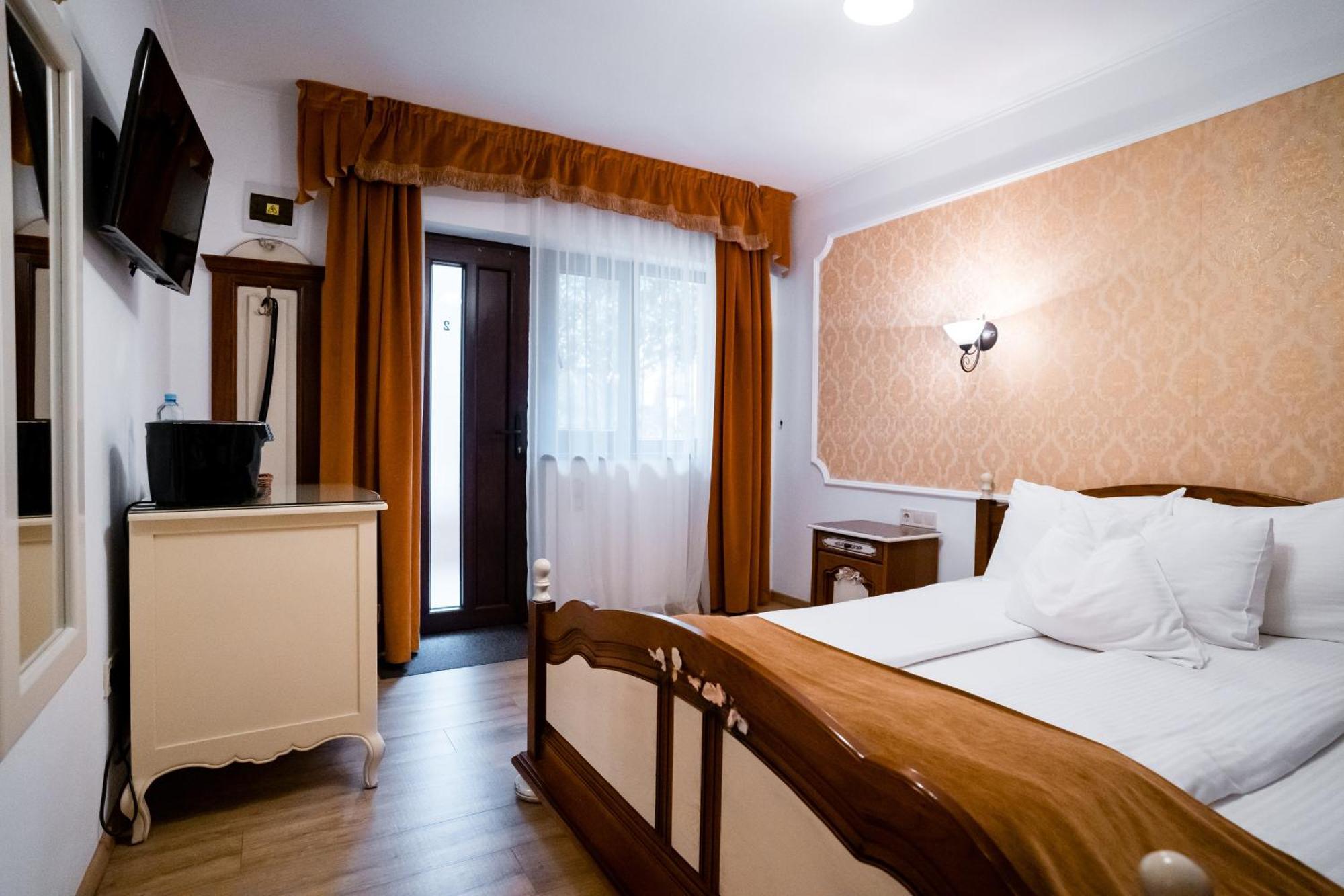 Rosen Villa Сибиу Екстериор снимка